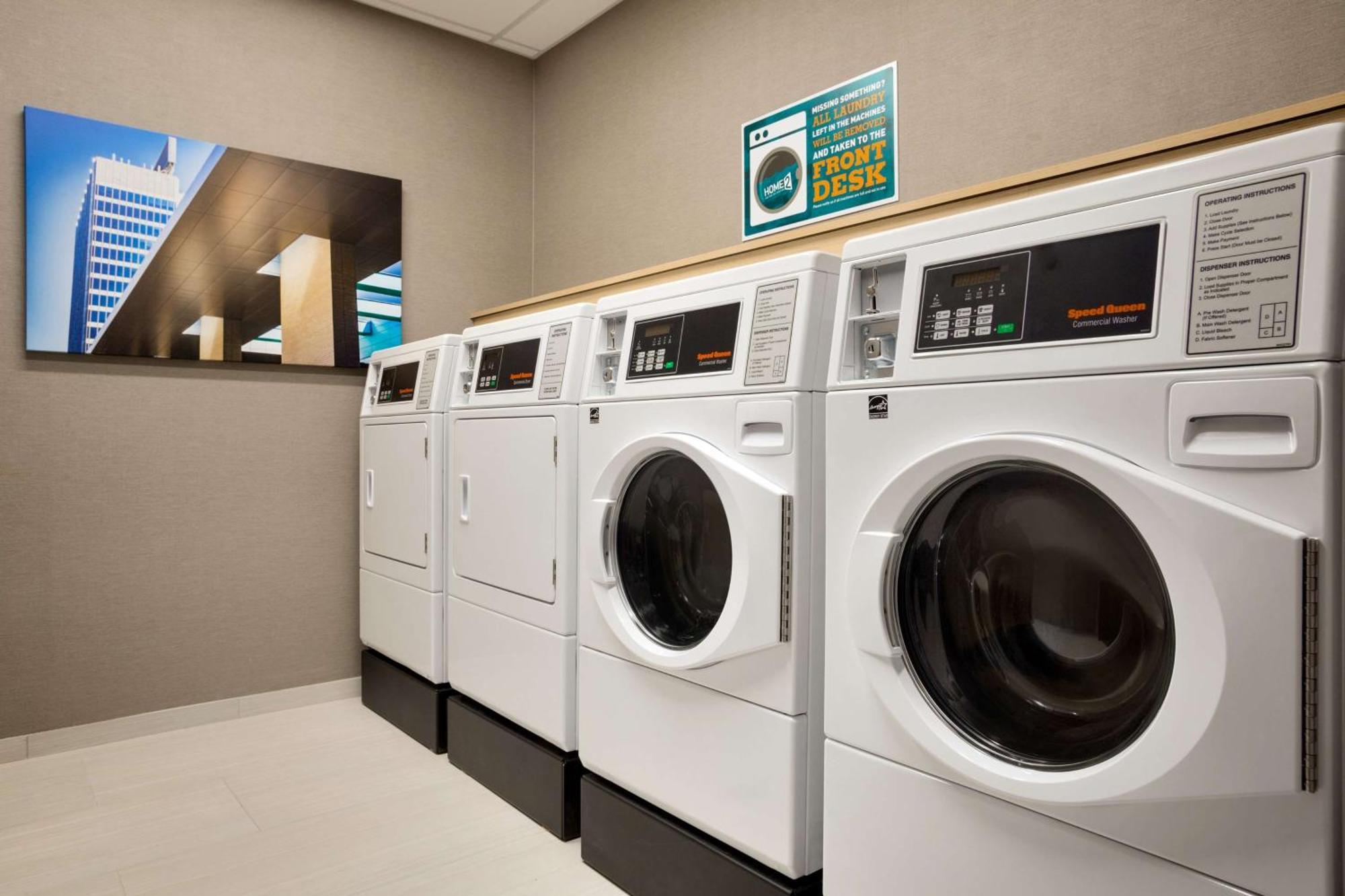 Home2 Suites By Hilton Birmingham Downtown Екстериор снимка