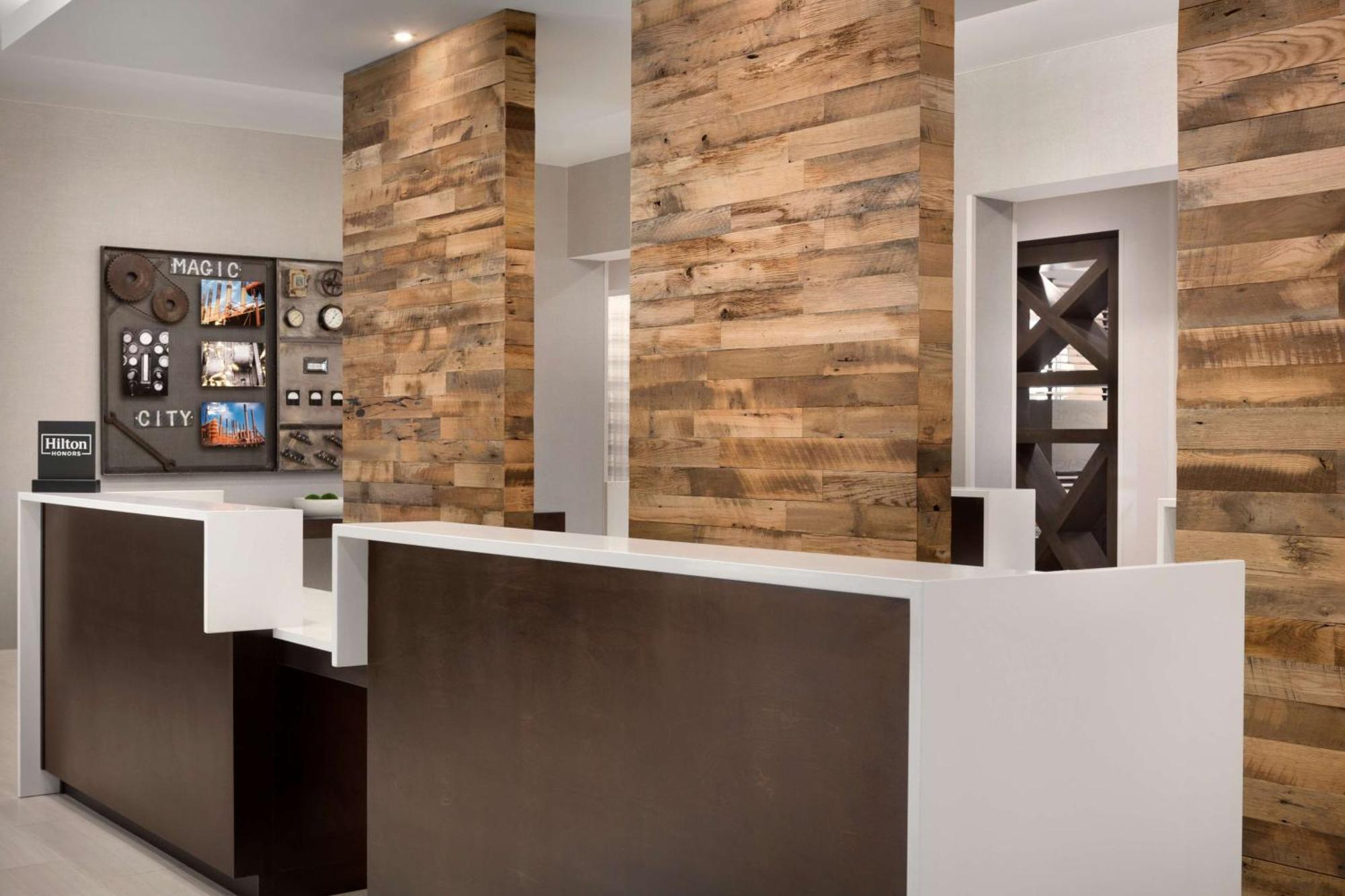 Home2 Suites By Hilton Birmingham Downtown Екстериор снимка